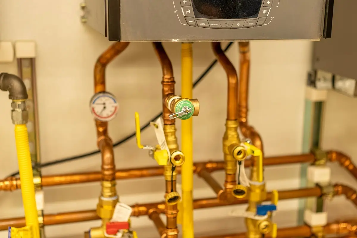 Licensed technician providing Pipe Repair for a homeowner in Colonial Beach